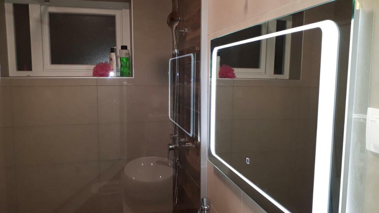 Best4You Apartment - Sea View - 70 M2 - 2 Bedrooms دوبروفينك المظهر الخارجي الصورة