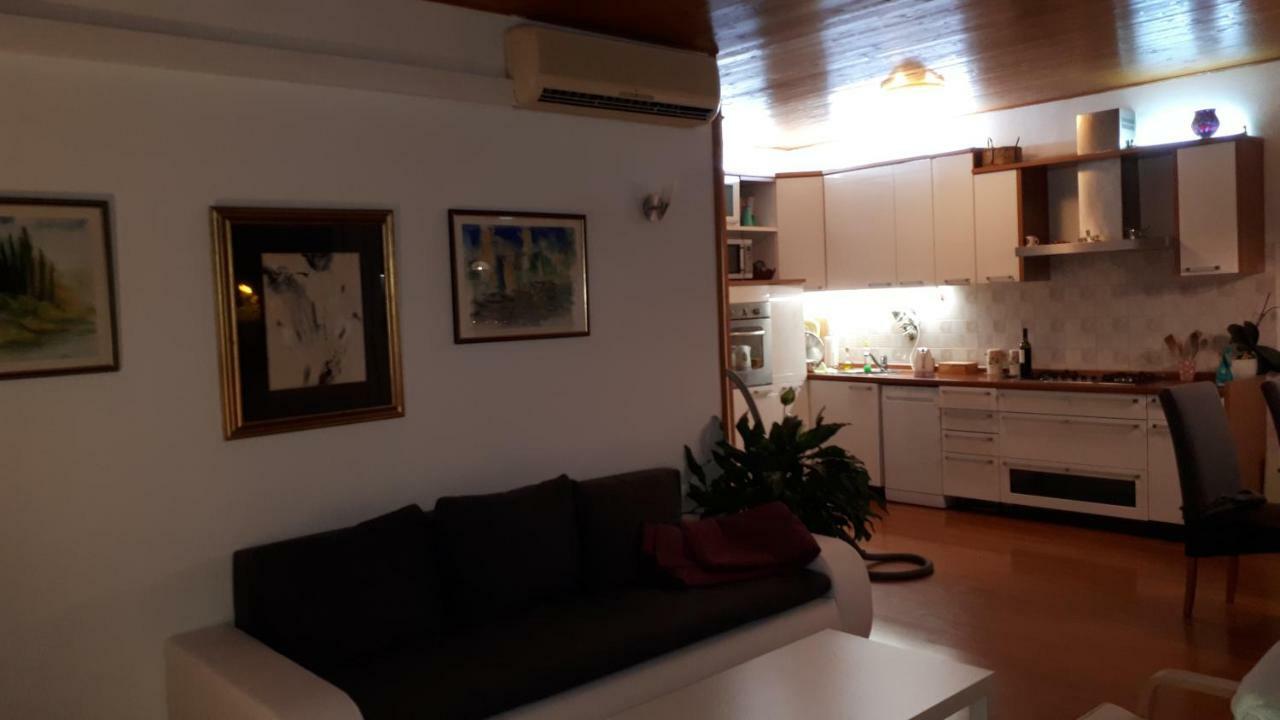 Best4You Apartment - Sea View - 70 M2 - 2 Bedrooms دوبروفينك المظهر الخارجي الصورة